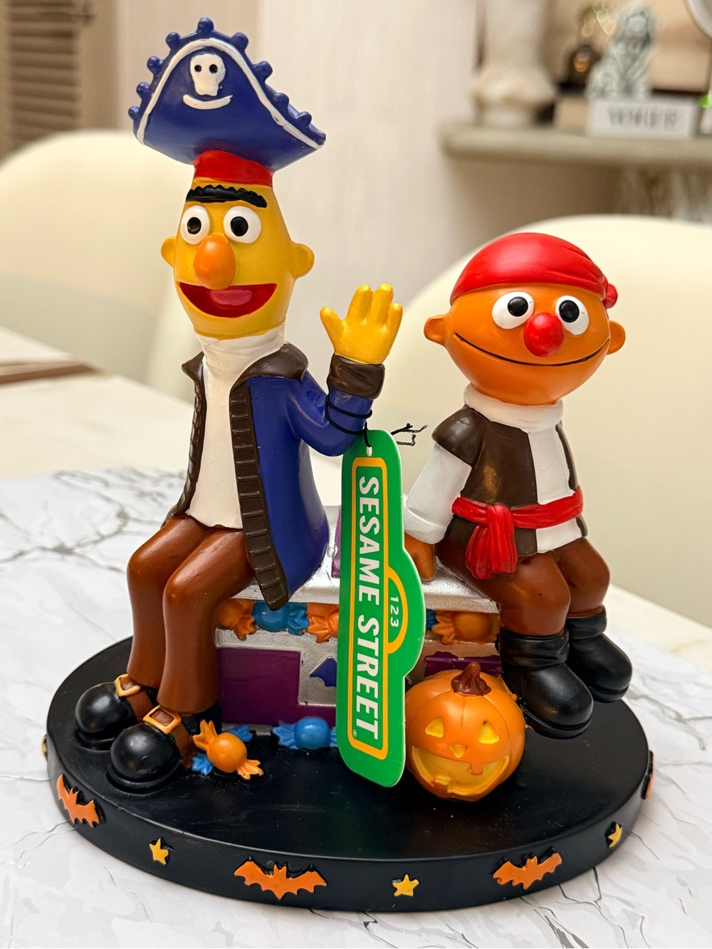 Sesame Street Pirate Bert Ernie Pumpkin Halloween Figurine Jack-O—Lantern Decor